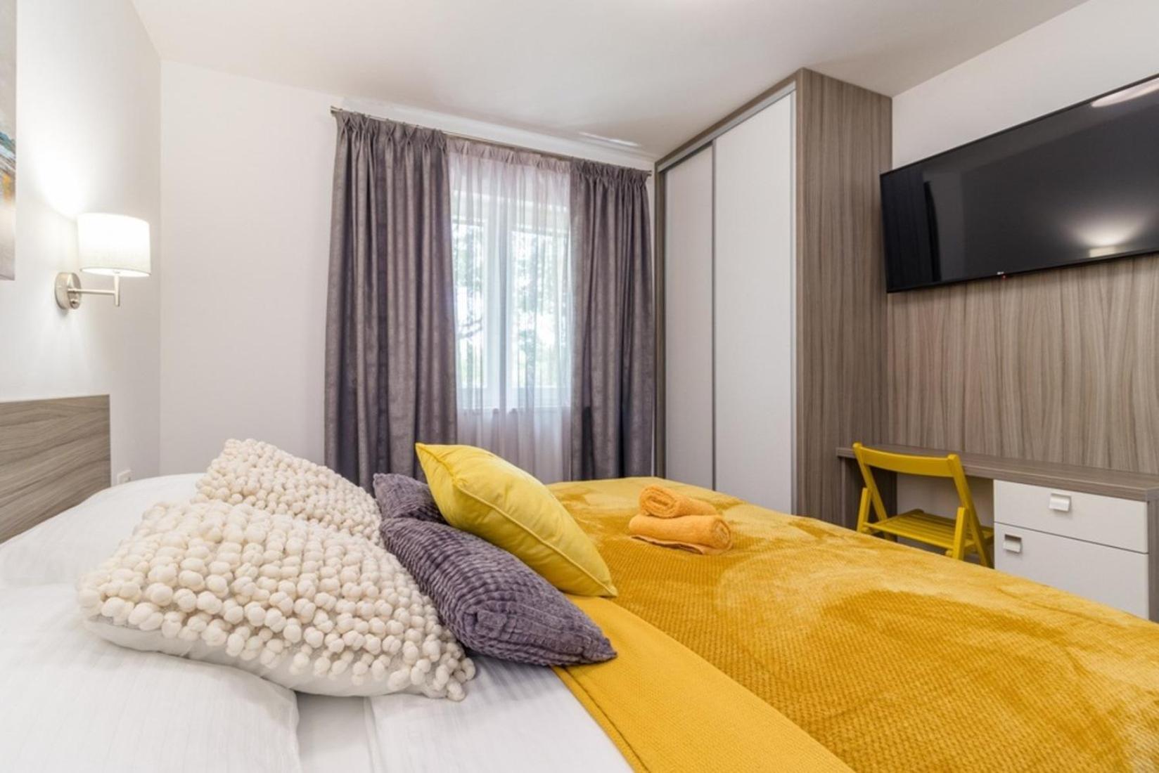 Vila Horizon For 18 People Near With Large Garden And Children Playground
