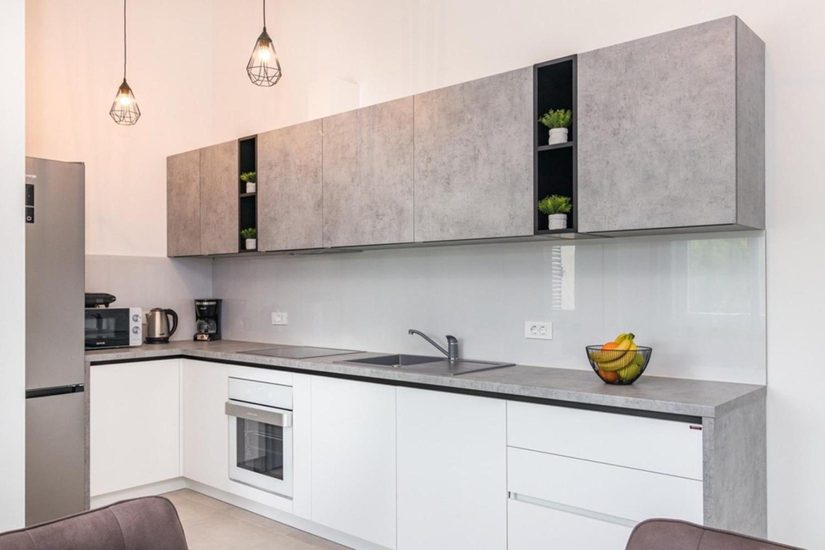 Horizon For 18 People Near With Large Garden And Children Playground Vila Pula