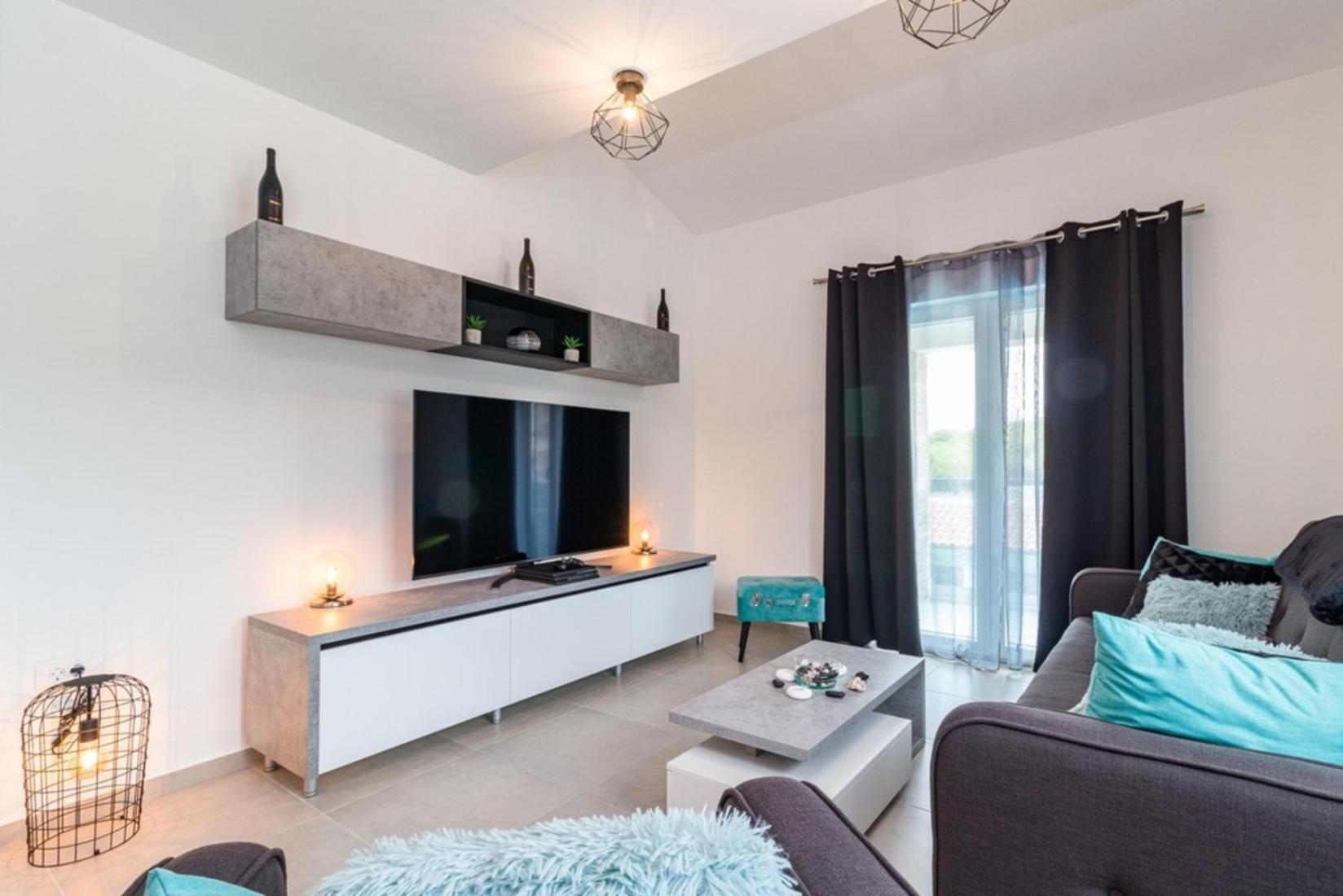 Horizon For 18 People Near With Large Garden And Children Playground Vila Pula
